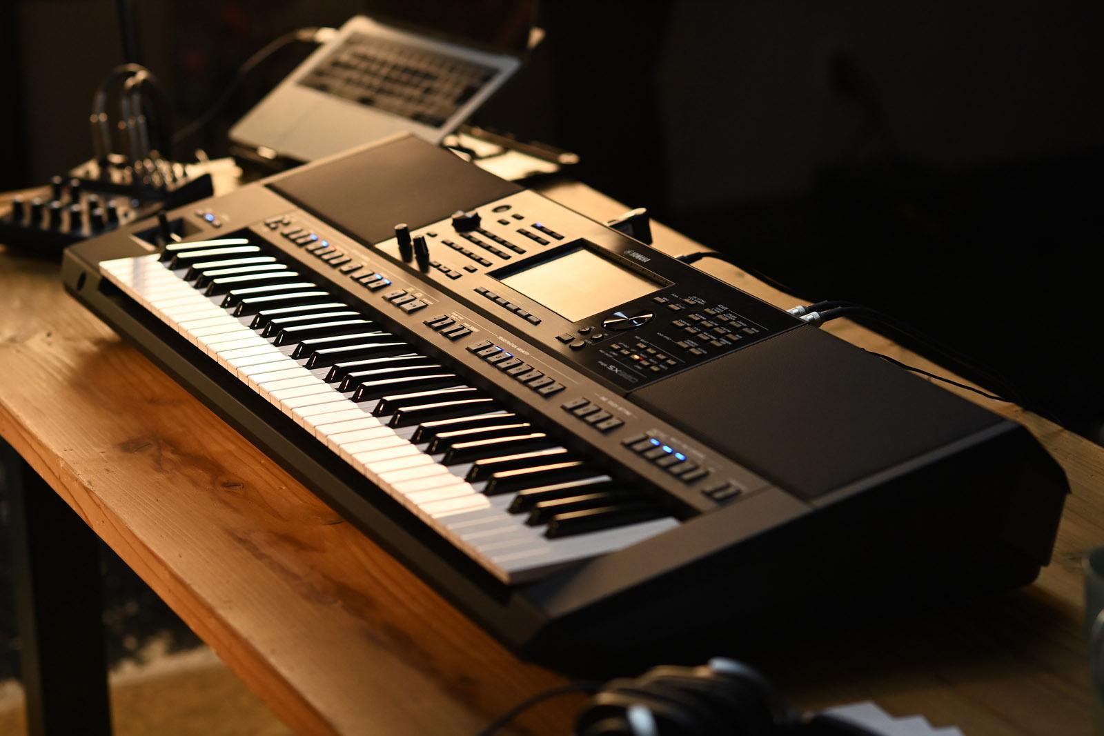 Yamaha PSR-SX920 - piano-reisinger.at